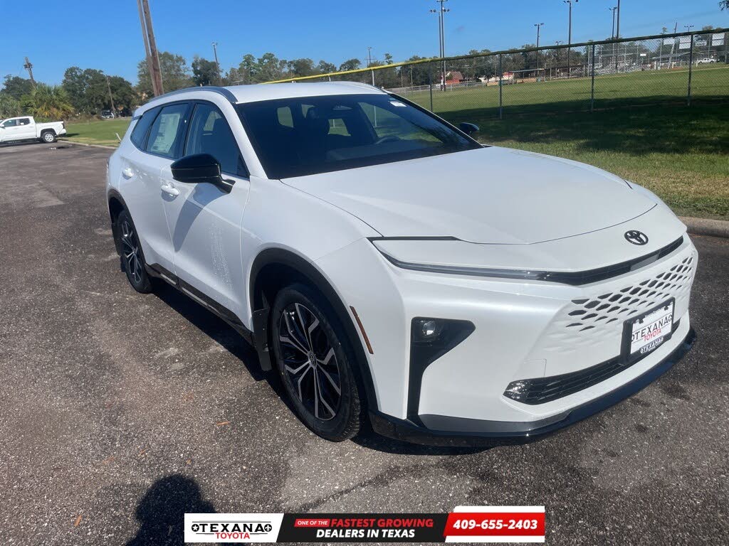 2025 Toyota Crown Signia XLE AWD