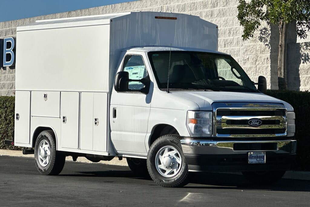 2026 Ford E-Series Chassis E-350 SD Cutaway 138 RWD