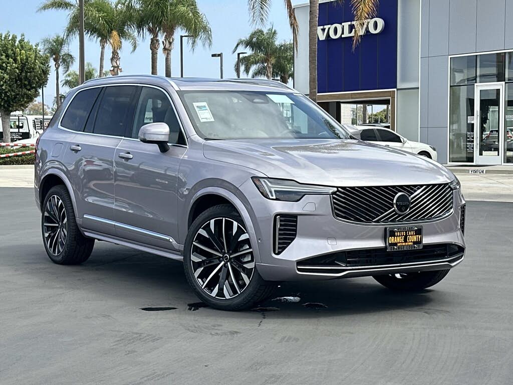 2026 Volvo XC90 B5 Plus 7-Passenger AWD