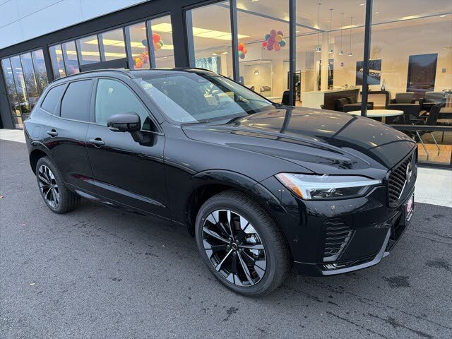 2026 Volvo XC60 B5 Plus AWD