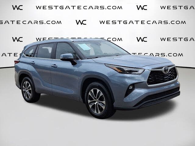 2023 Toyota Highlander XLE FWD
