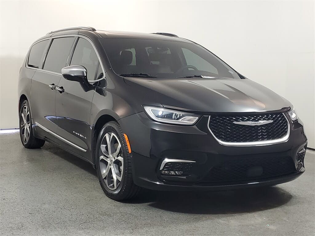 2023 Chrysler Pacifica Pinnacle FWD