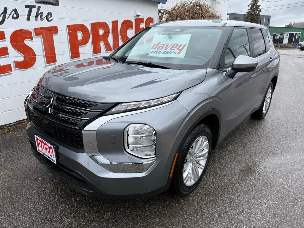 Mitsubishi Outlander ES S-AWC 2024