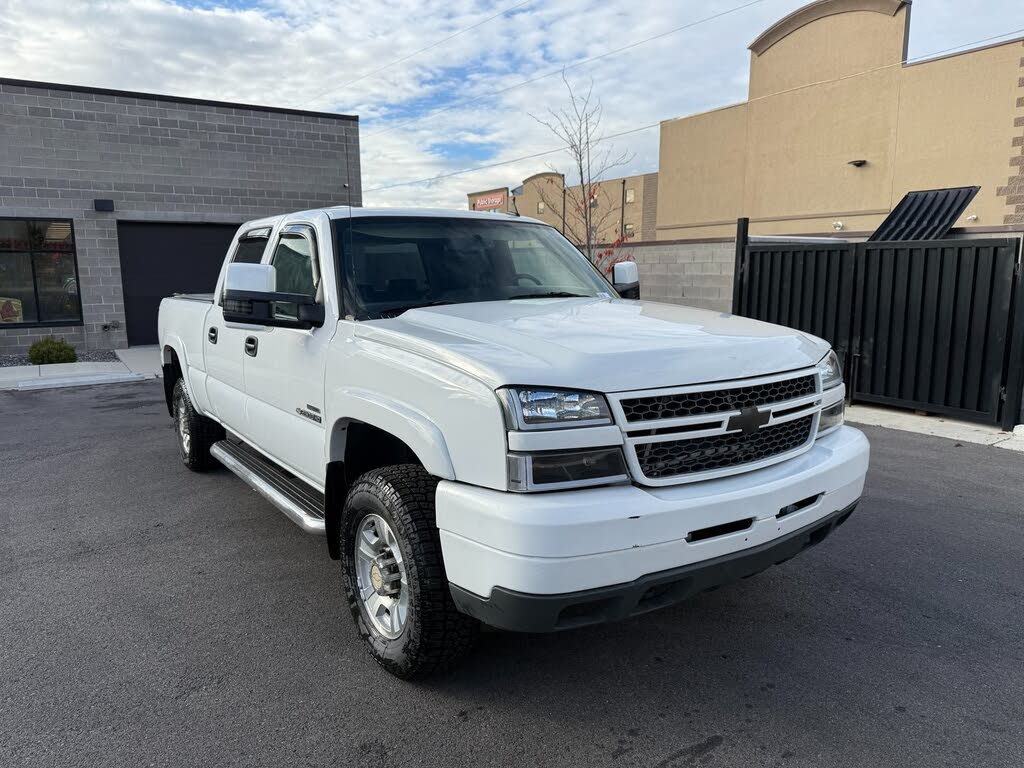 2007 Chevrolet Silverado Classic 2500HD Work Truck Crew Cab 4WD