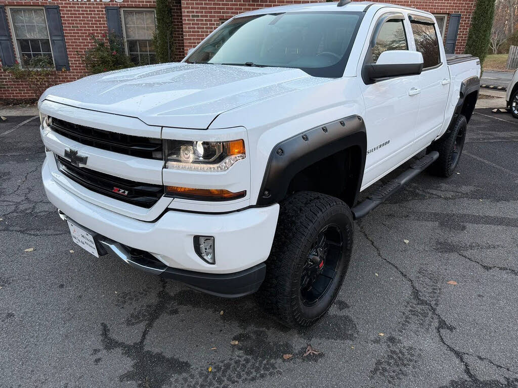 2017 Chevrolet Silverado 1500 LT Z71 Crew Cab 4WD