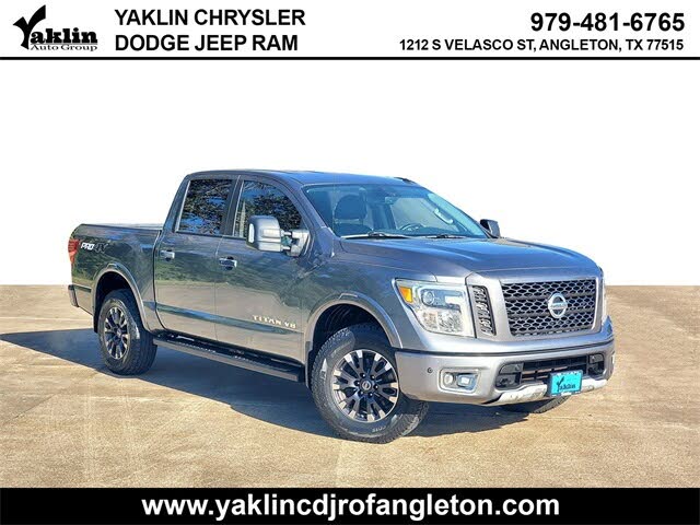 2018 Nissan Titan PRO-4X Crew Cab 4WD