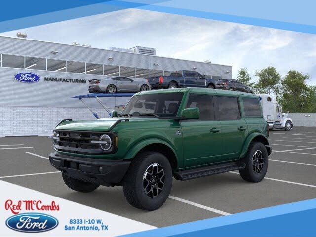 2025 Ford Bronco Outer Banks 4-Door 4WD