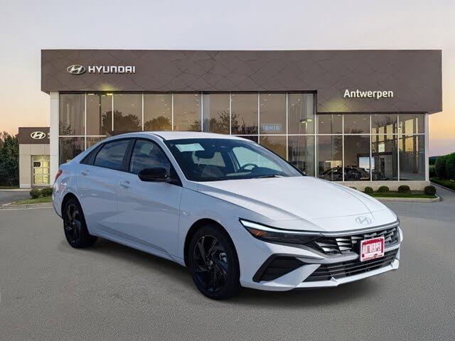 2026 Hyundai Elantra Hybrid SEL Sport FWD