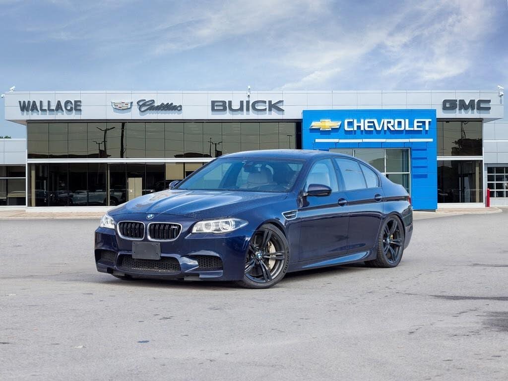2015 BMW M5 RWD