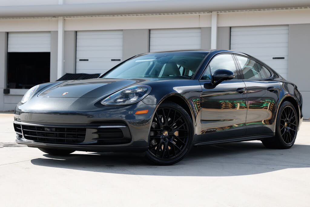 2020 Porsche Panamera 10 Years Edition RWD