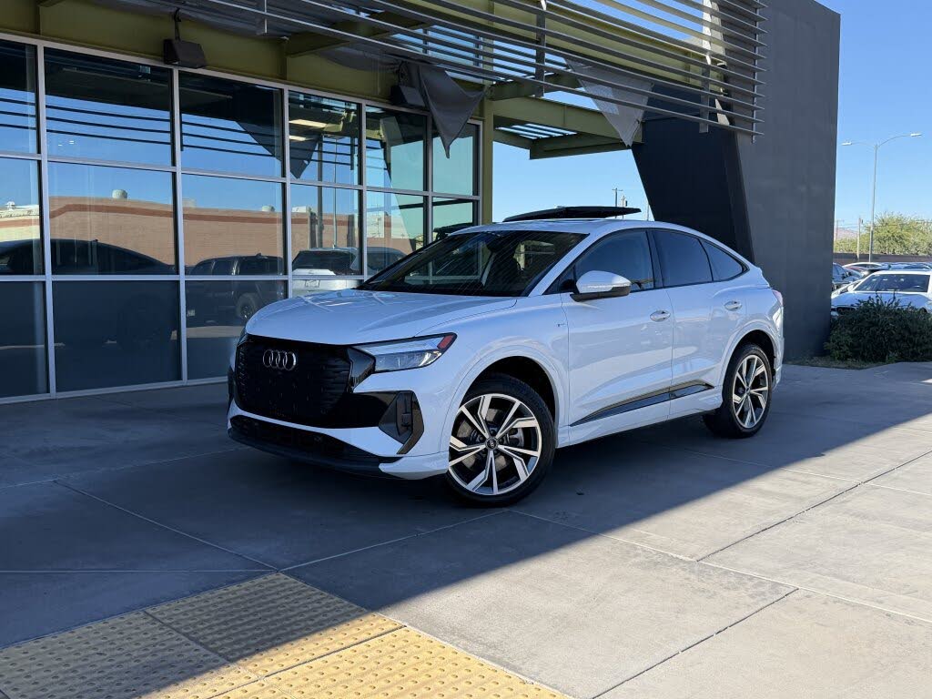 2024 Audi Q4 e-tron Sportback quattro Premium 50