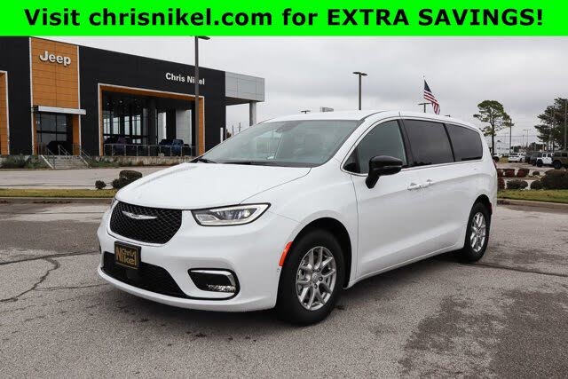 2026 Chrysler Pacifica Select FWD