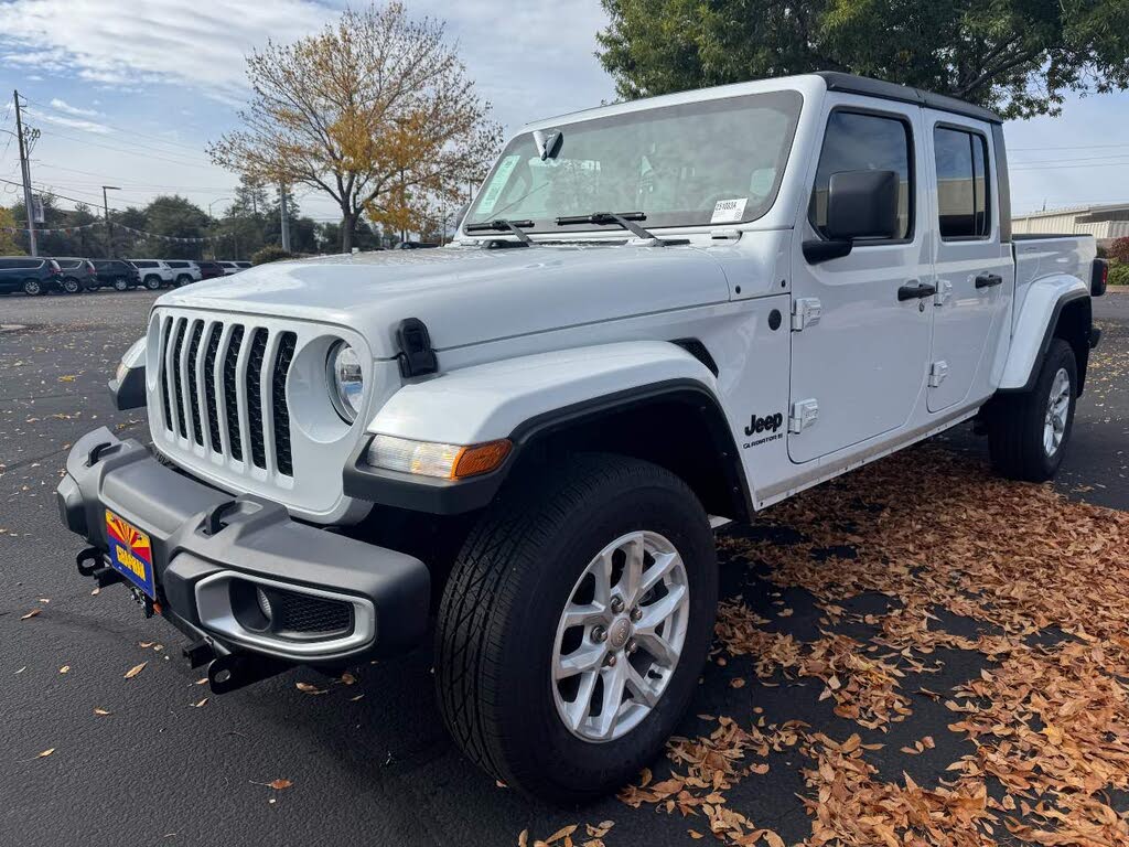 2023 Jeep Gladiator Sport S Crew Cab 4WD