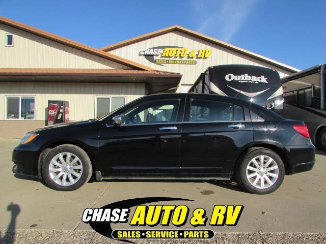 2014 Chrysler 200 Limited Sedan FWD