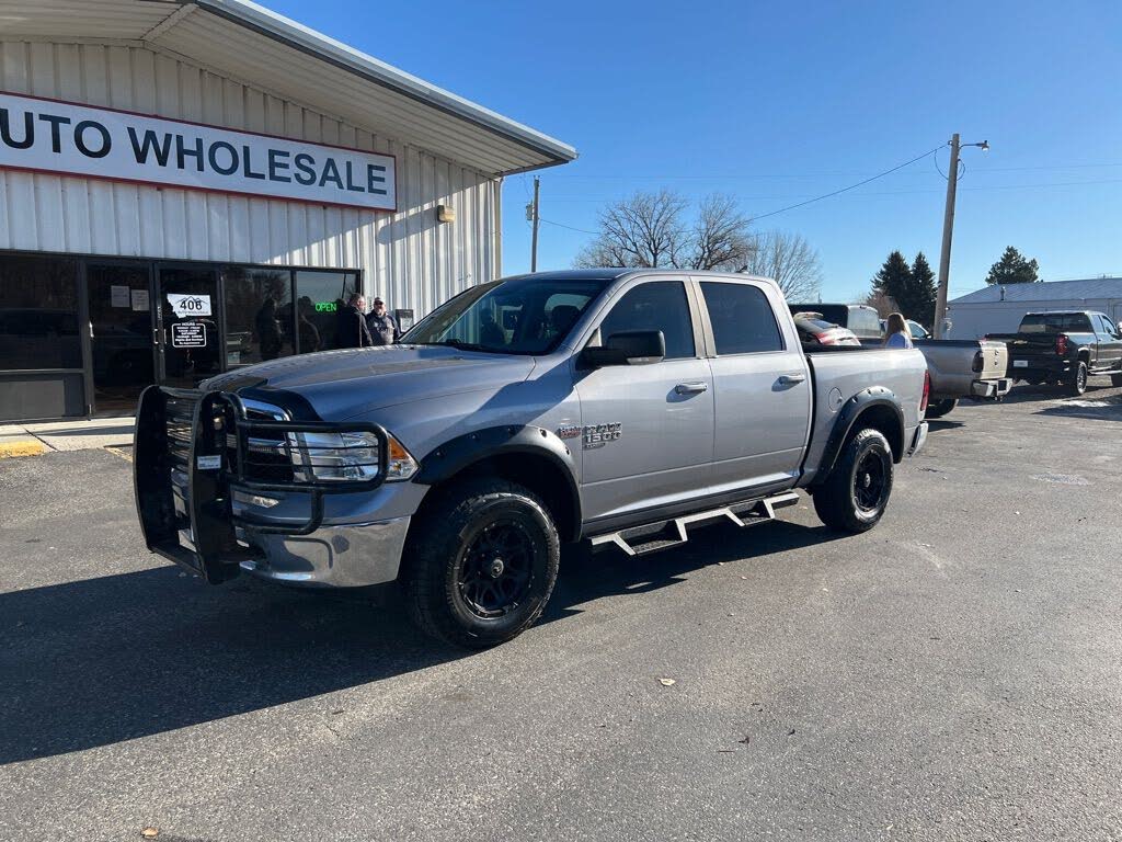 2019 RAM 1500 Classic SLT Crew Cab 4WD