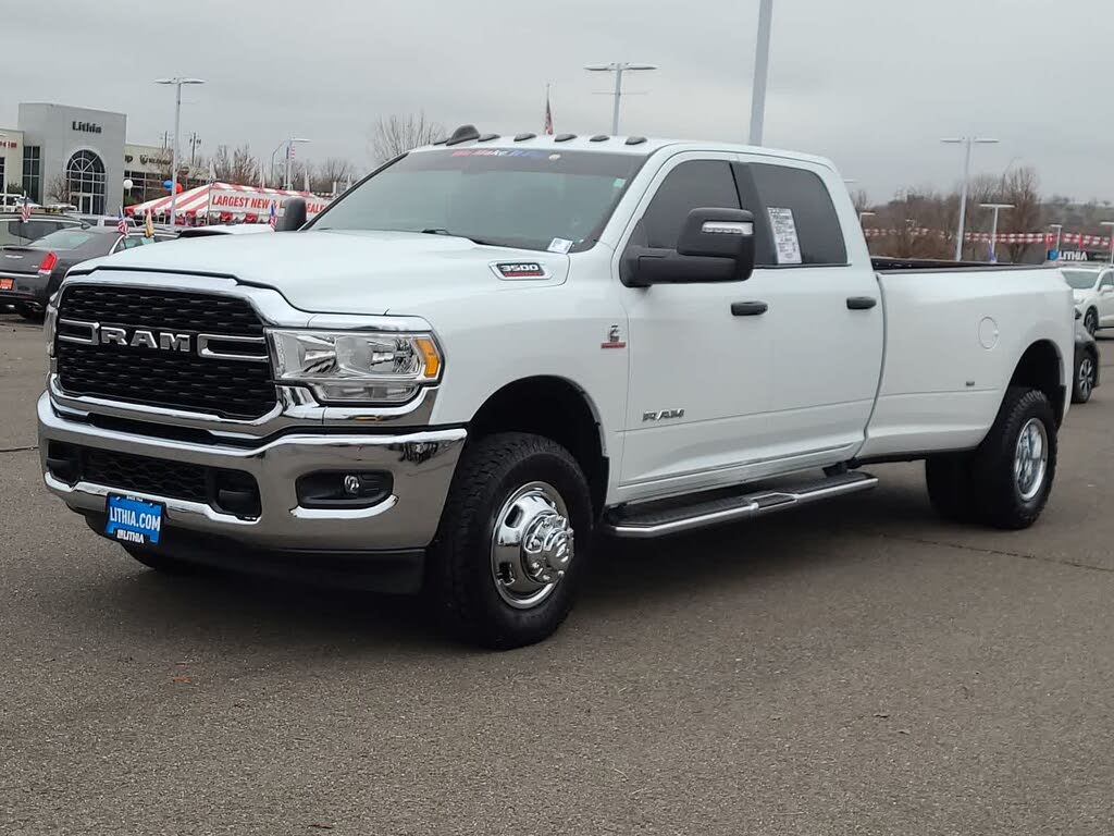 2023 RAM 3500 Big Horn Crew Cab LB DRW 4WD