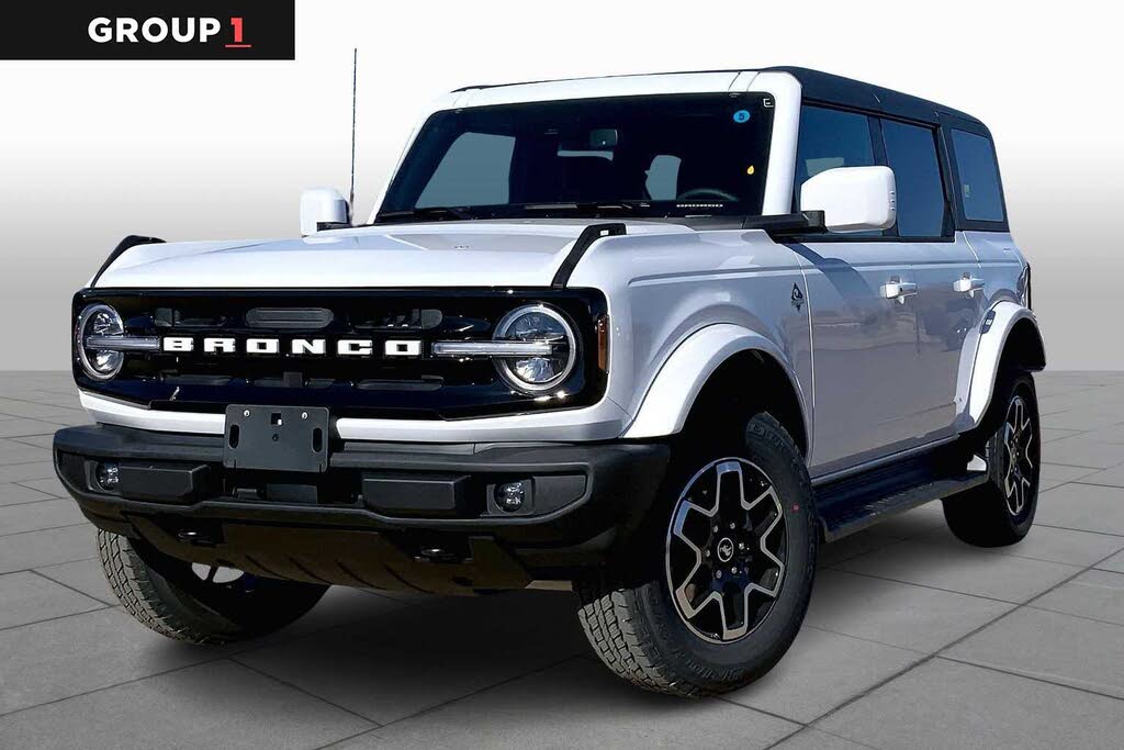 2025 Ford Bronco Outer Banks 4-Door 4WD