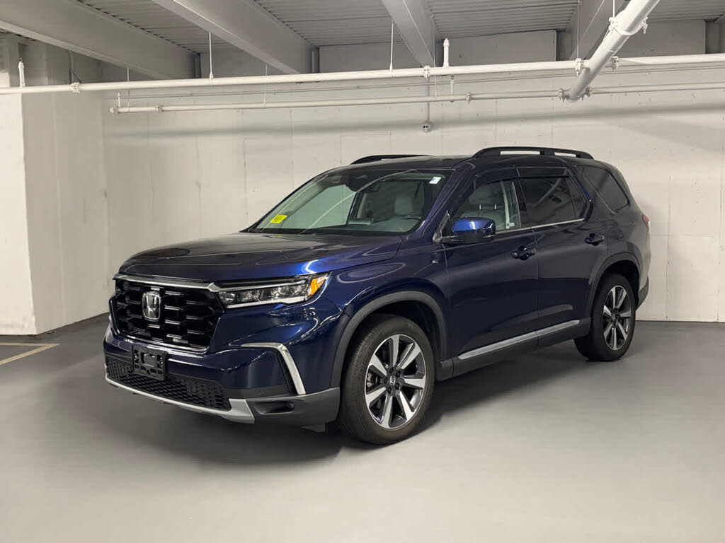 2023 Honda Pilot Touring AWD