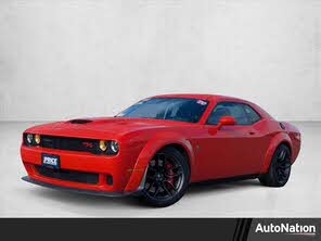 Dodge Challenger R/T Scat Pack Widebody RWD