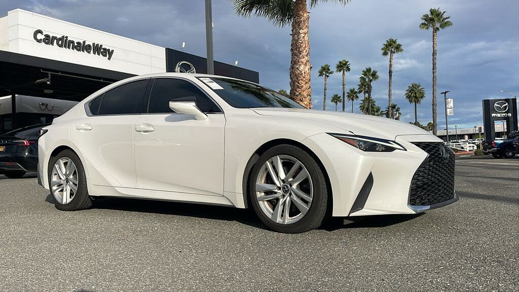 2023 Lexus IS 300 RWD