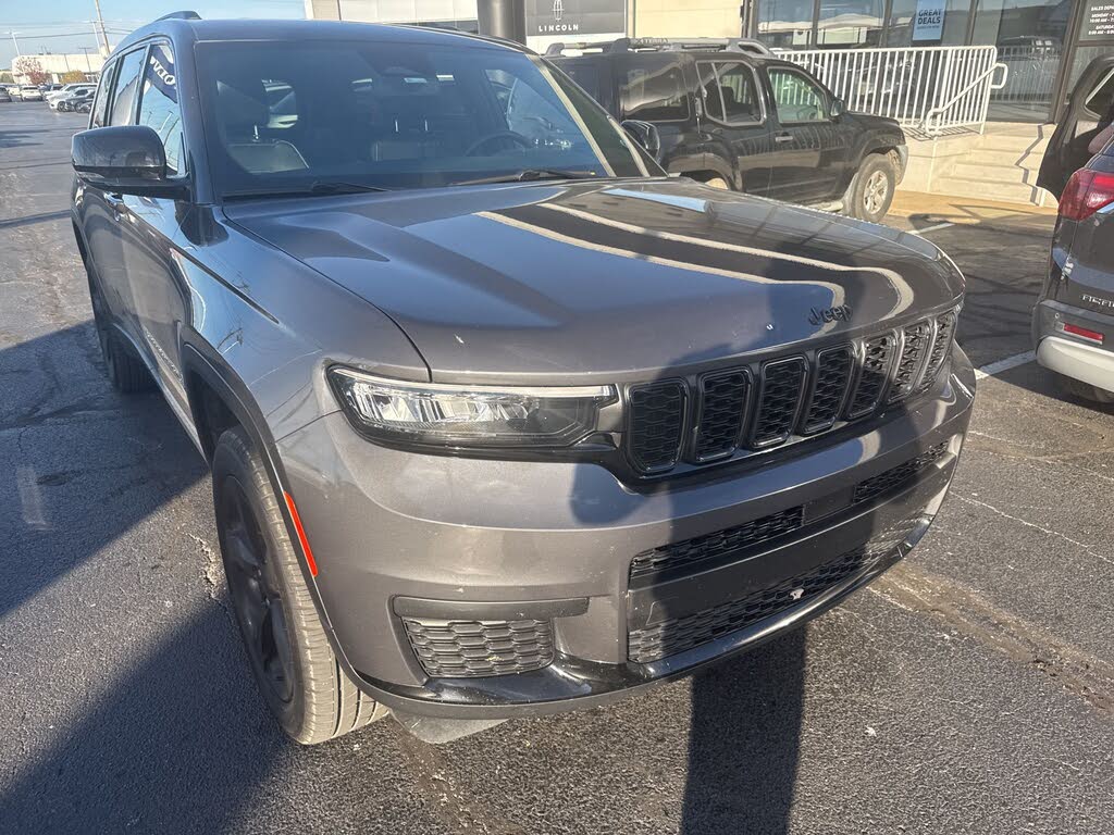 2022 Jeep Grand Cherokee L Altitude 4WD