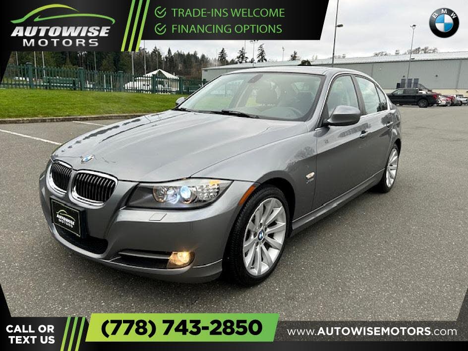 BMW 3 Series 335i xDrive Sedan AWD 2011