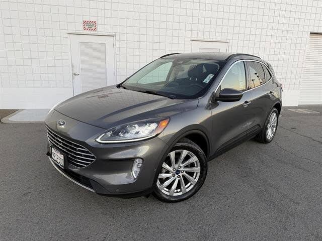 2022 Ford Escape Hybrid Titanium AWD