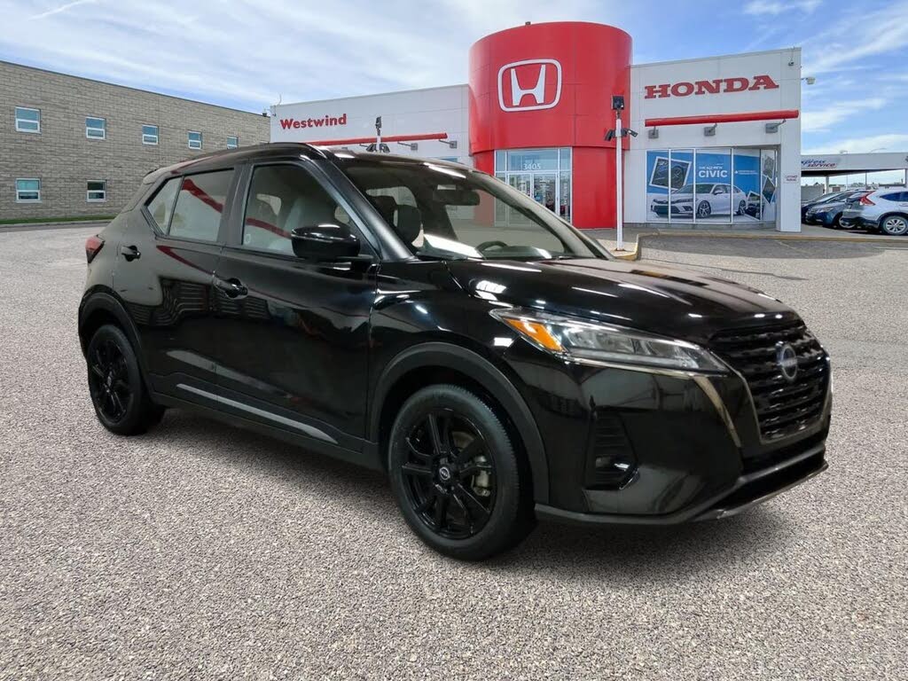 2024 Nissan Kicks SR FWD