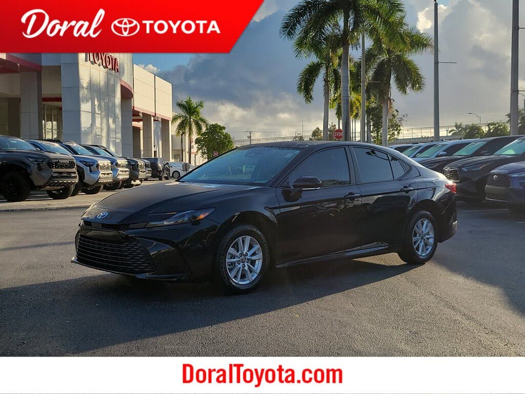 2025 Toyota Camry XLE FWD