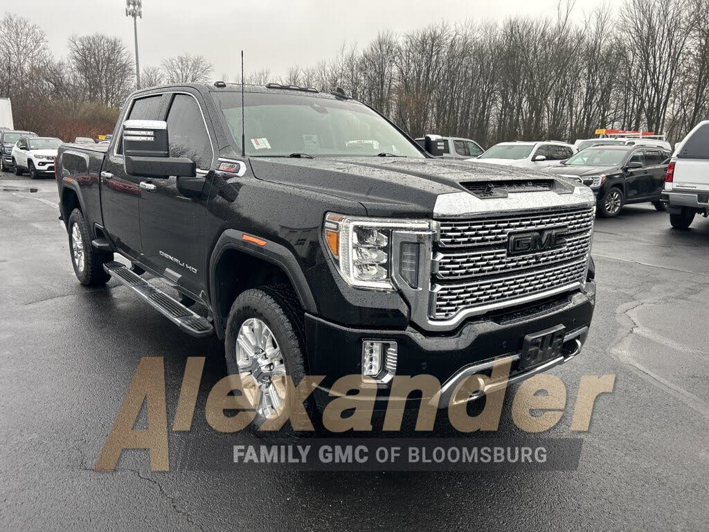 2022 GMC Sierra 2500HD Denali Crew Cab 4WD