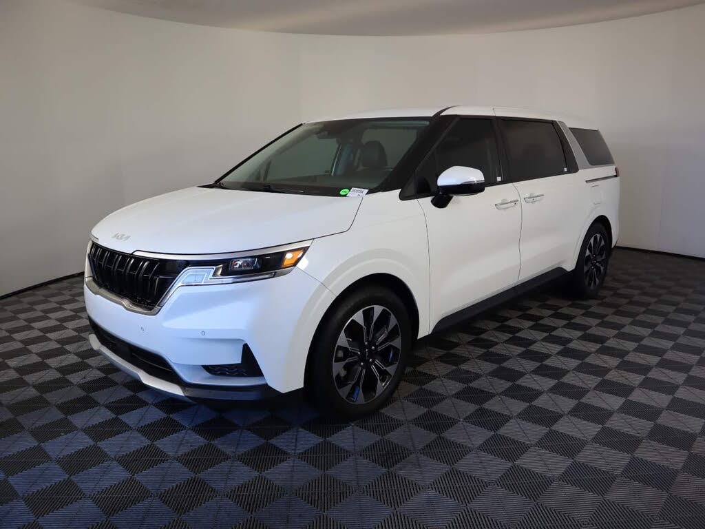 2024 Kia Carnival EX FWD