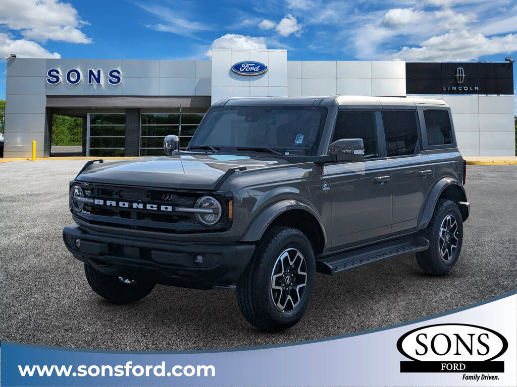 2025 Ford Bronco Outer Banks 4-Door 4WD