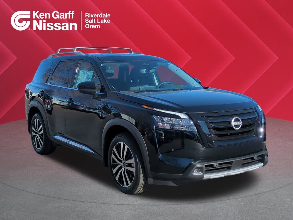 2025 Nissan Pathfinder Platinum 4WD