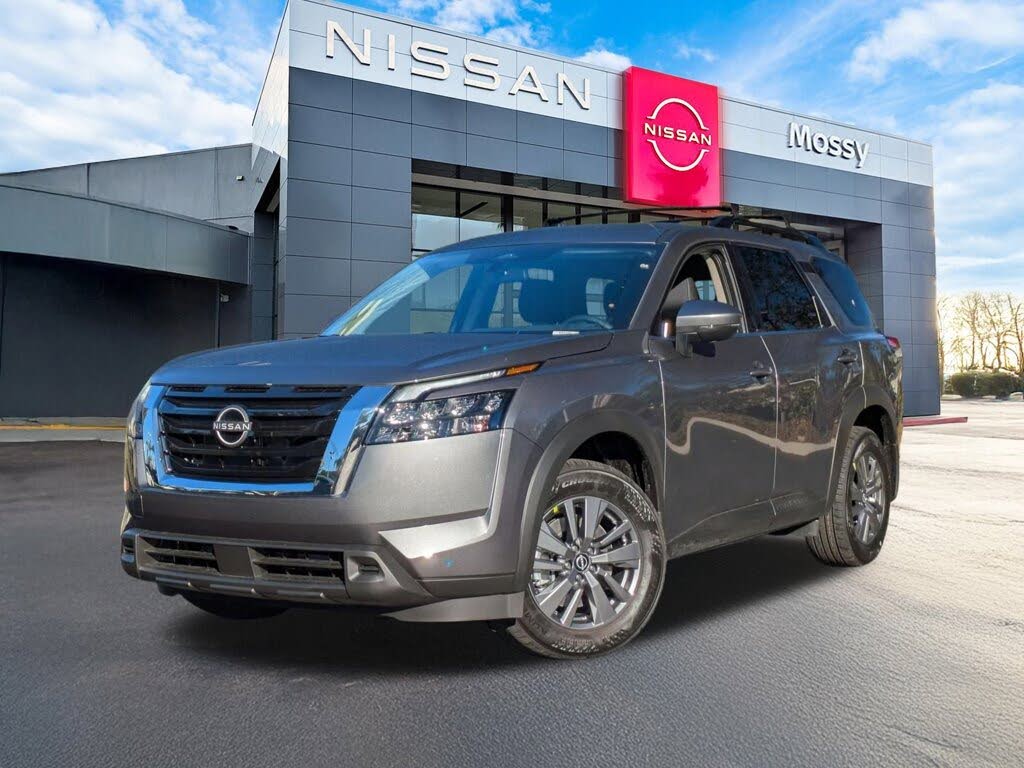 2025 Nissan Pathfinder SV FWD