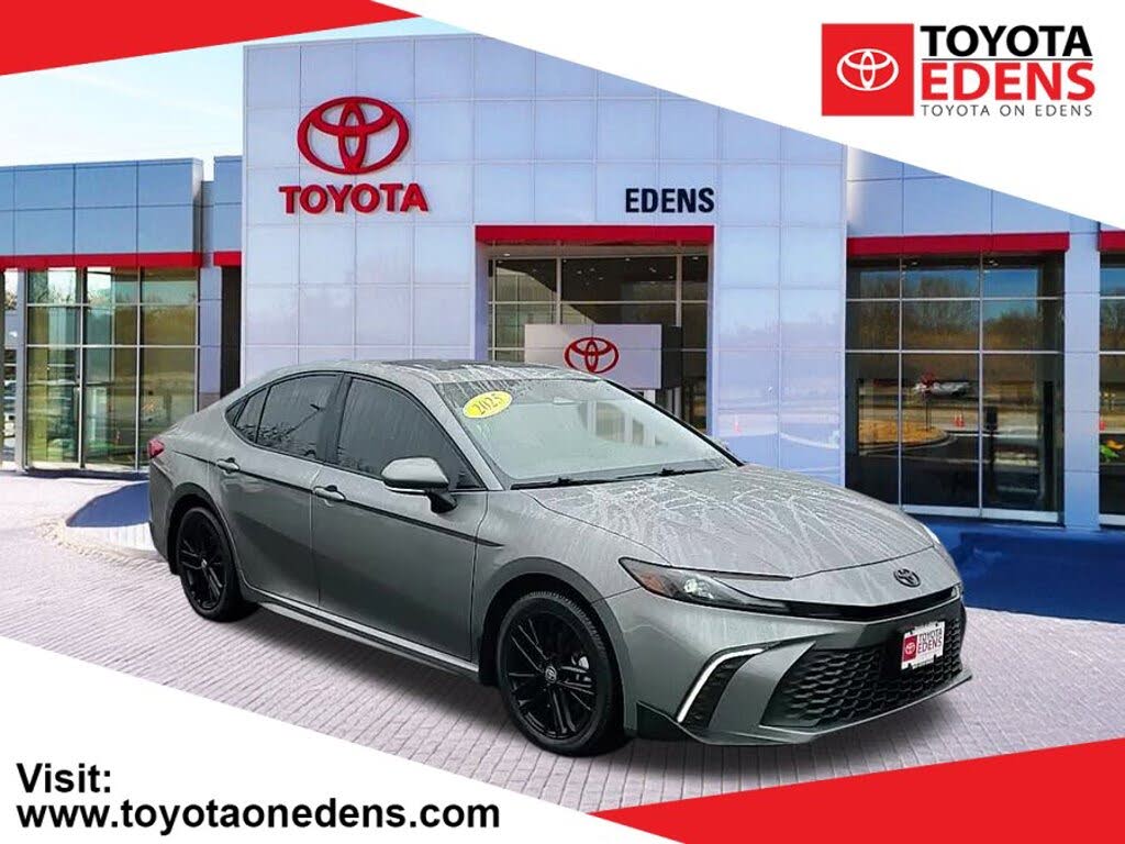2025 Toyota Camry SE AWD