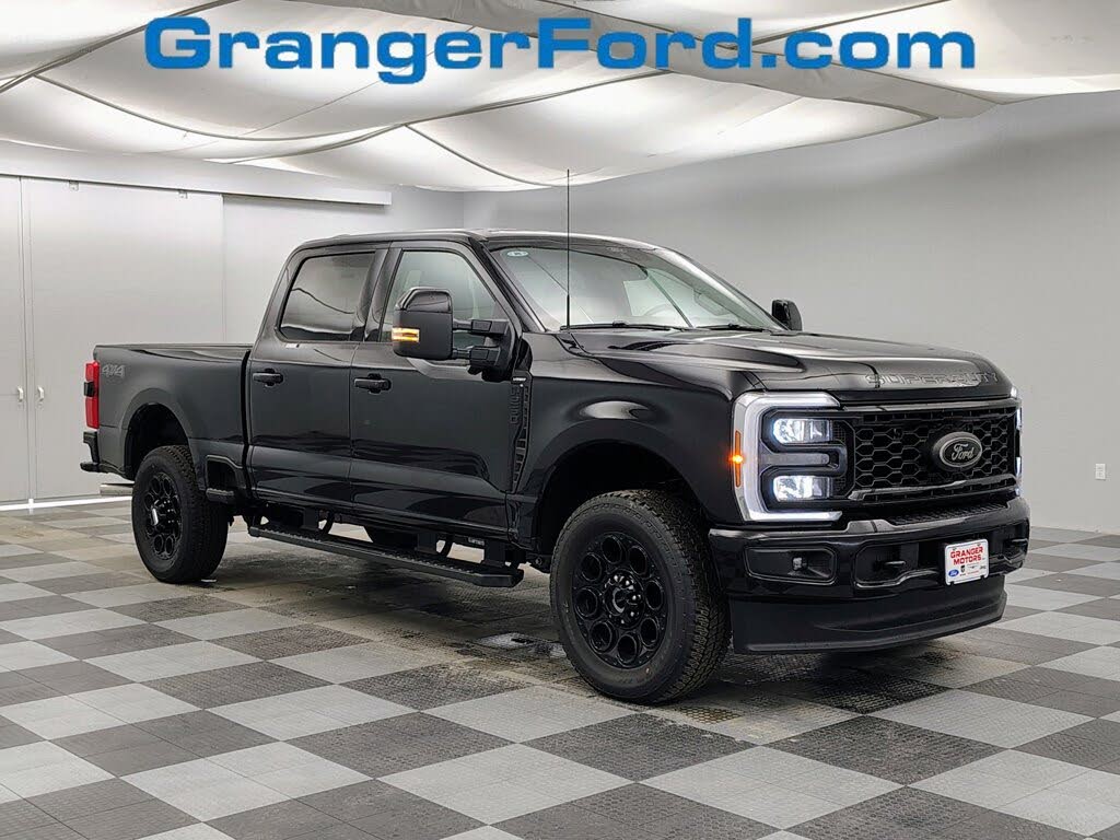 2026 Ford F-250 Super Duty Lariat Crew Cab 4WD