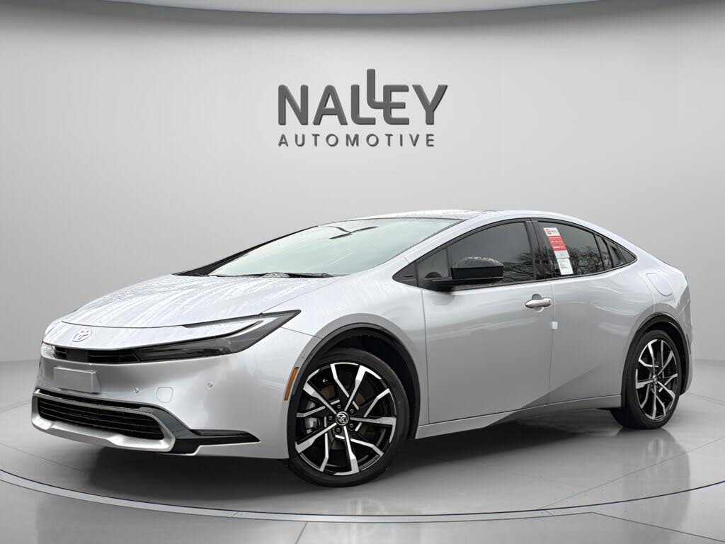 2026 Toyota Prius Plug-In Hybrid SE FWD