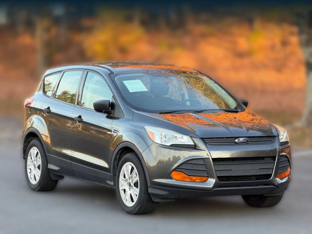 2016 Ford Escape S FWD
