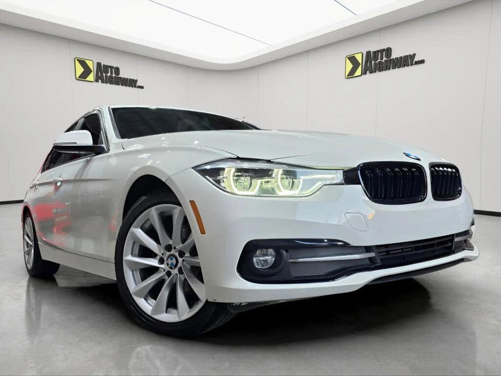 2018 BMW 3 Series 320i Sedan RWD