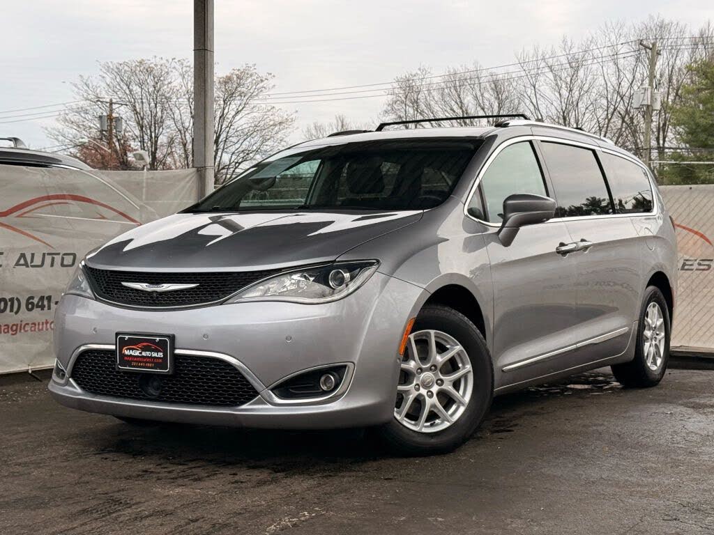 2020 Chrysler Pacifica Touring L FWD