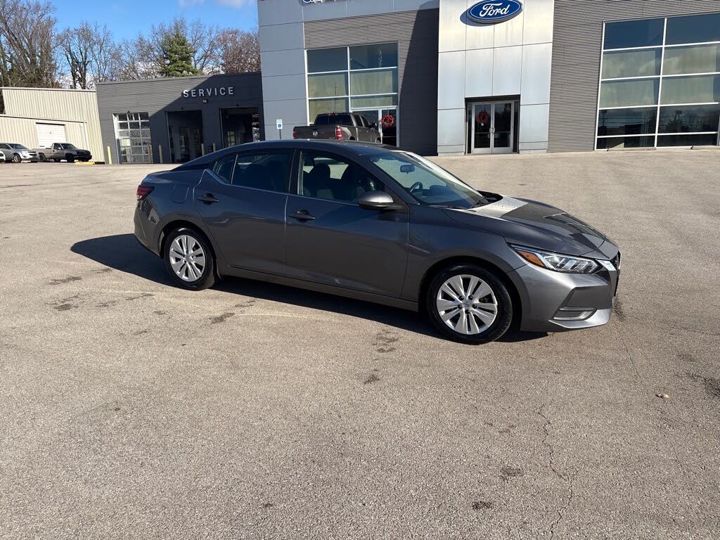 2022 Nissan Sentra S FWD