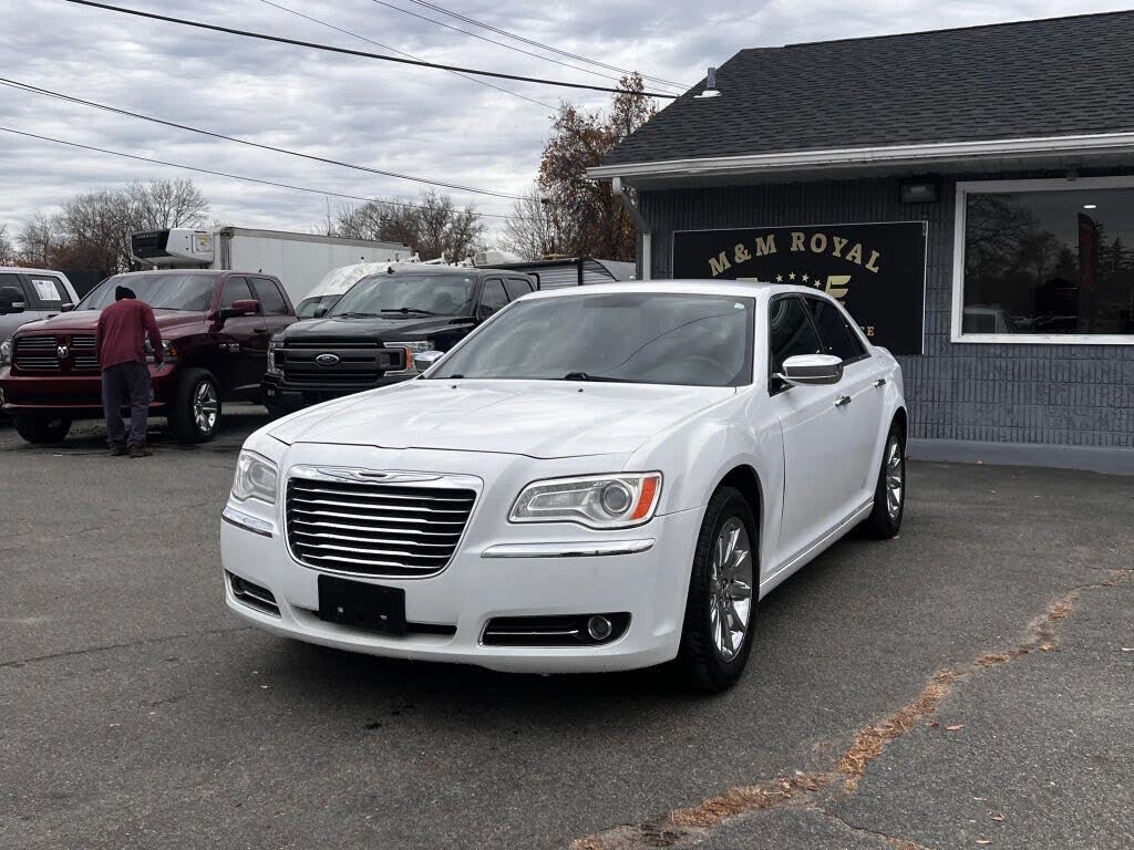 2012 Chrysler 300 Limited RWD