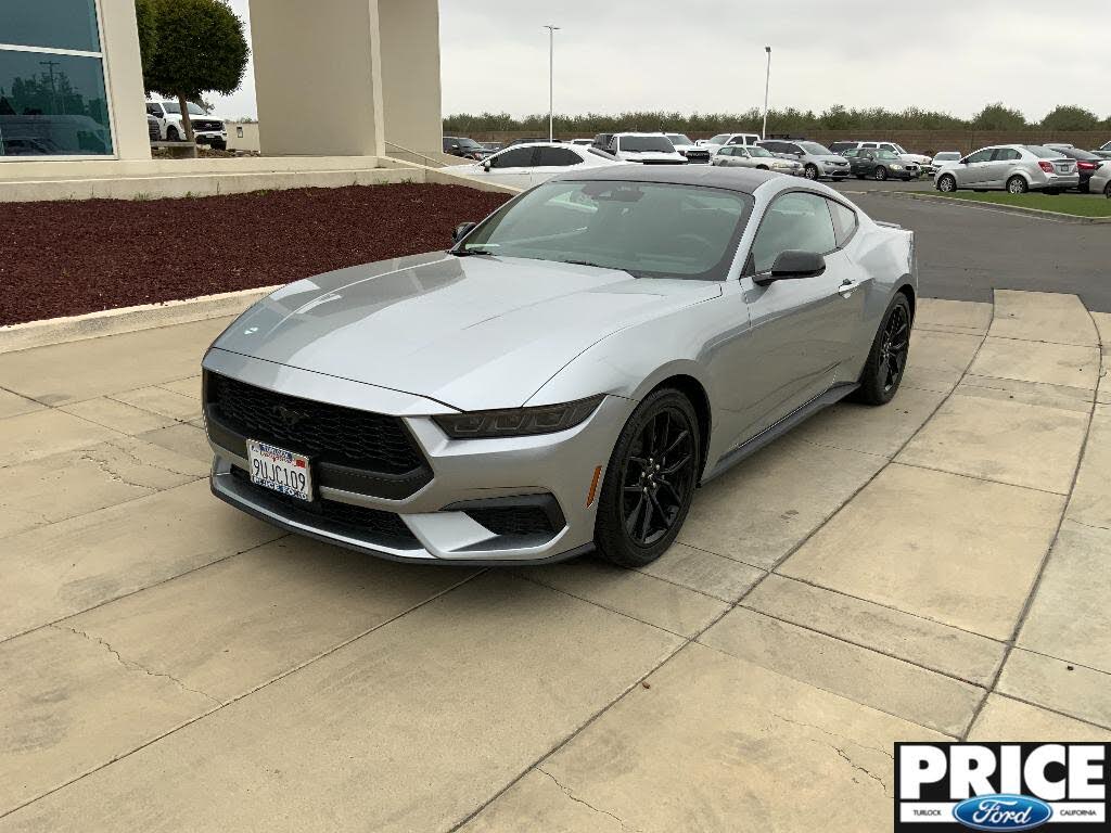 2025 Ford Mustang EcoBoost Fastback RWD