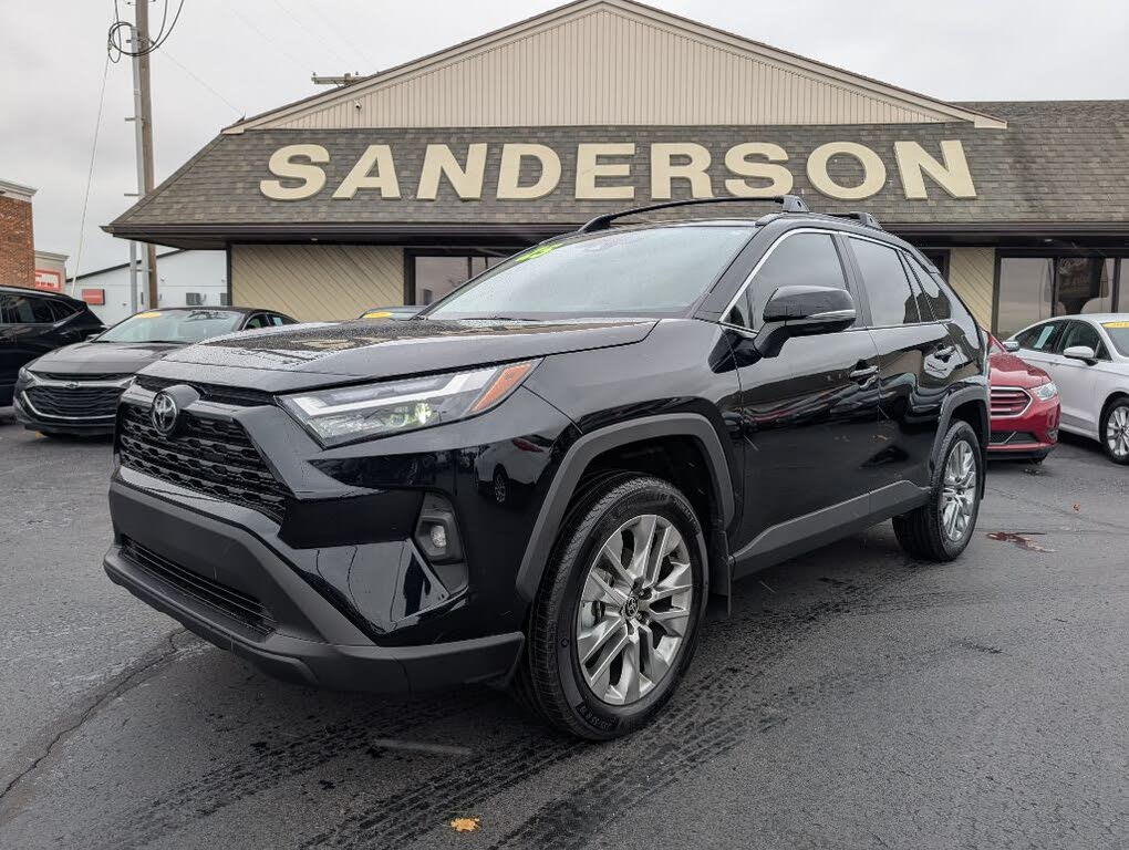 2025 Toyota RAV4 XLE Premium FWD