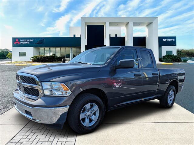 2024 RAM 1500 Classic SLT Quad Cab RWD