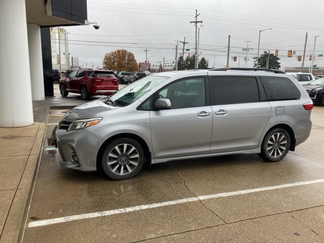 2018 Toyota Sienna Limited 7-Passenger AWD