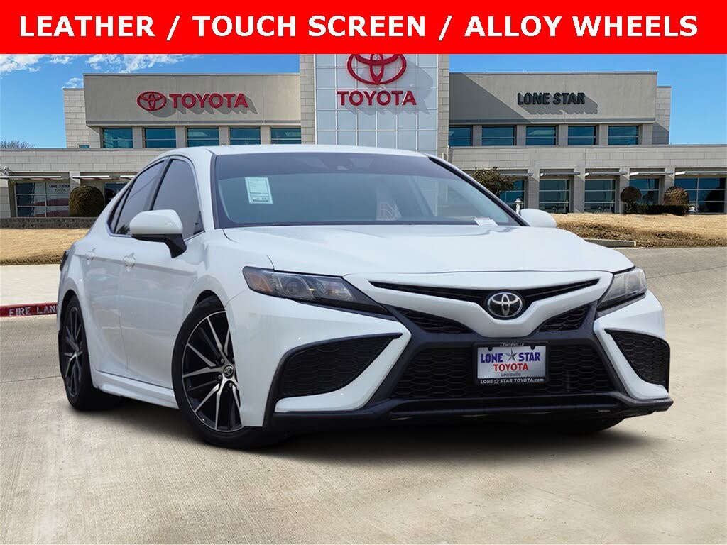 2021 Toyota Camry SE FWD