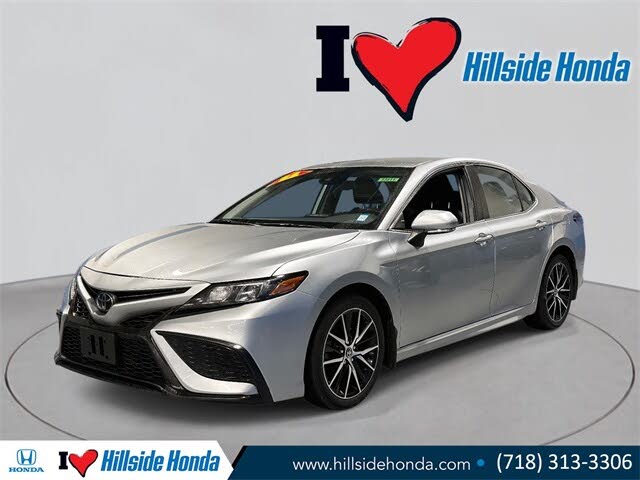 2022 Toyota Camry SE FWD
