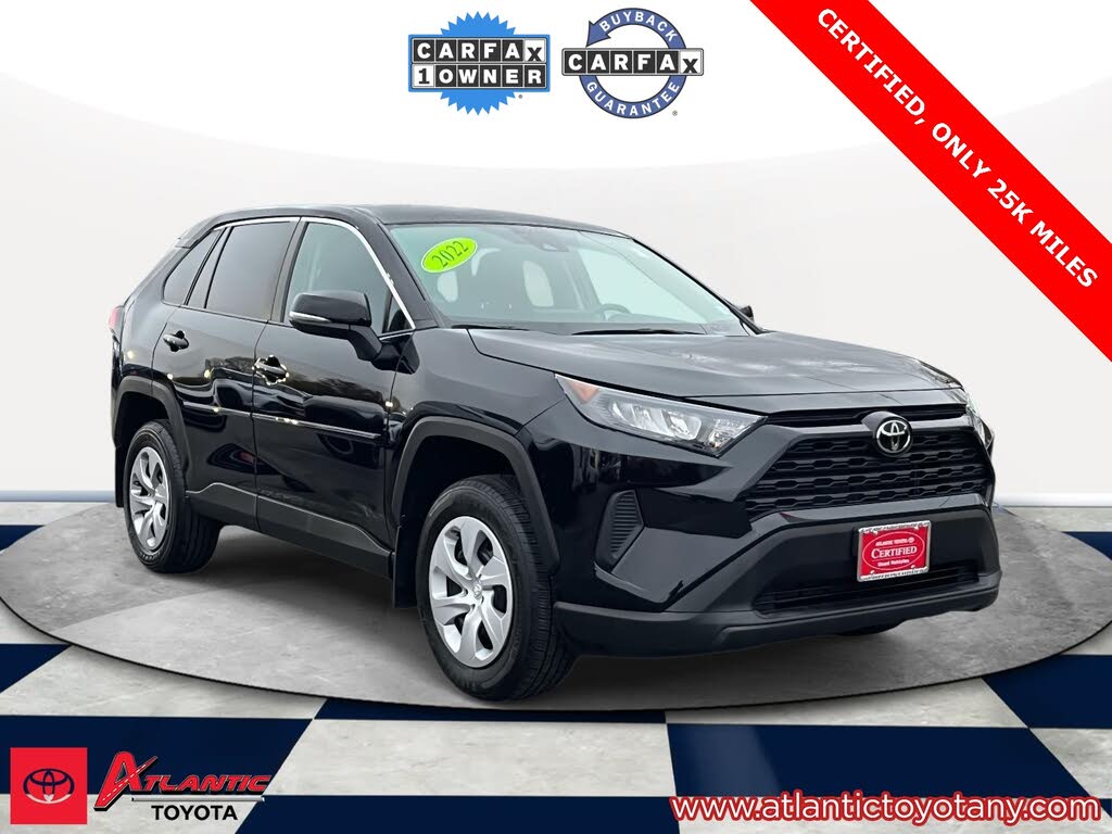 2022 Toyota RAV4 LE AWD