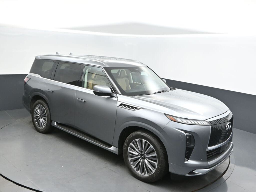 2025 INFINITI QX80 Sensory 4WD